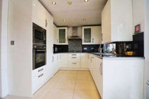 Photo 19- click for photo gallery